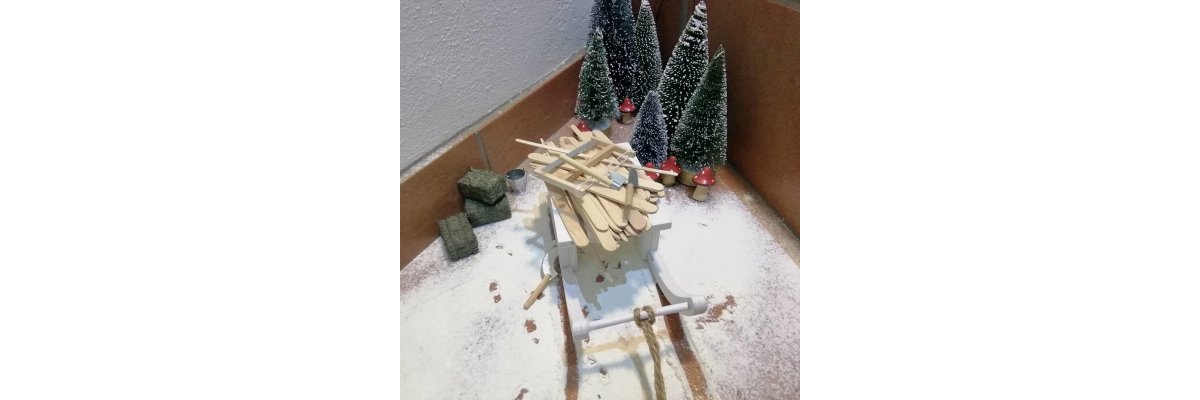 Ein Schlitten voller Werkzeug  - Elfentür Feeentür Zaubertür Tür für Elfen Weihnachtself Vorweihnachtszeit