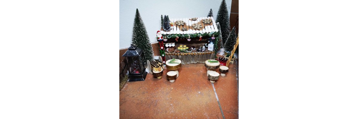 Durch Gestaltung von Miniaturen zum persönlichen Weihnachtsmarkt - Elfentür Feeentür Zaubertür Tür für Elfen Weihnachtself Vorweihnachtszeit