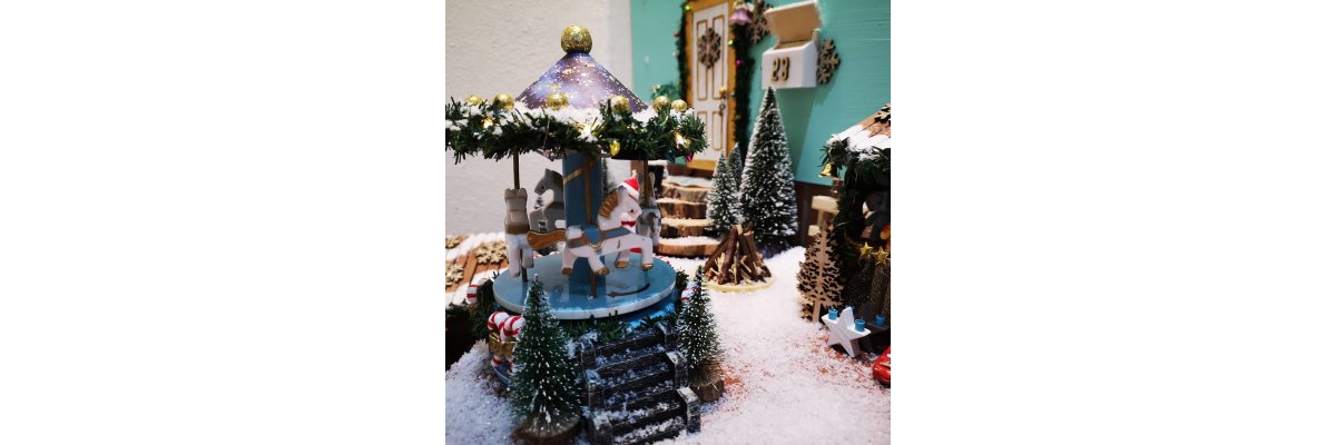 Mit kleinen Dingen Spielzeug verwandeln  - Elfentür Feeentür Zaubertür Tür für Elfen Weihnachtself Vorweihnachtszeit